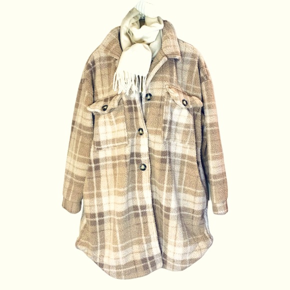 Jackets & Blazers - Oversized plaid fleece Teddy Jacket tan cream brown button front side pockets XL